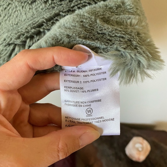 NWOT Sosken Faux Fur Down Scarf - Picture 3 of 5